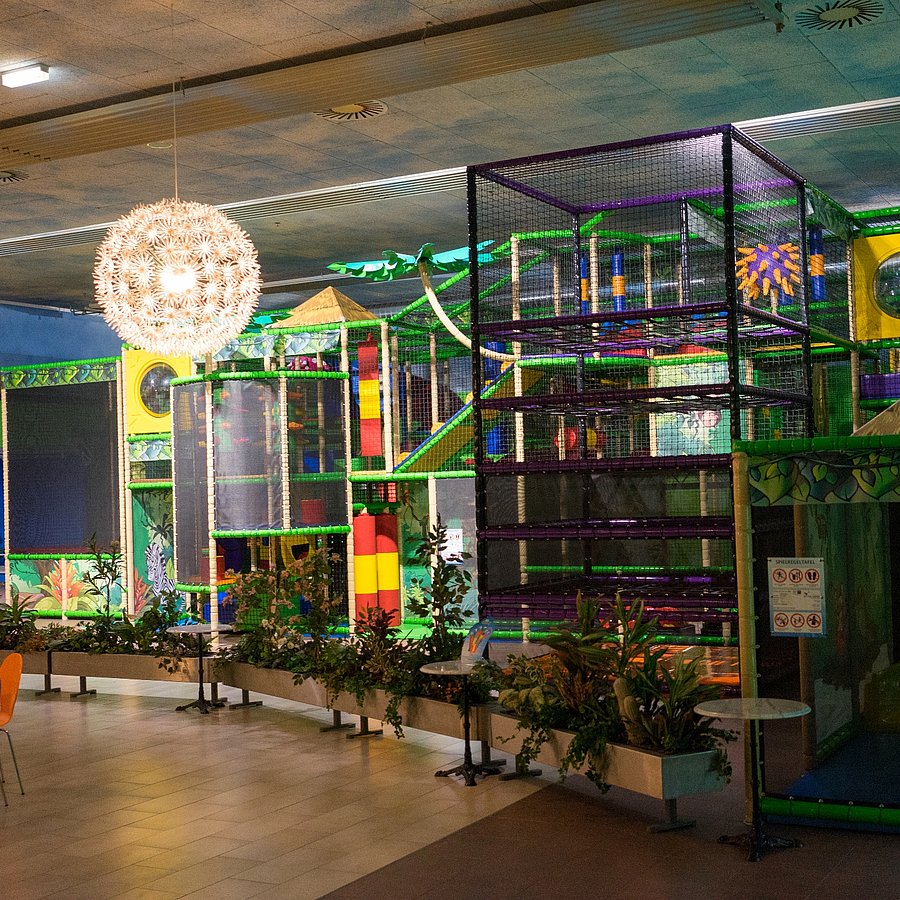 Sportoase + Kinderland Salzburg