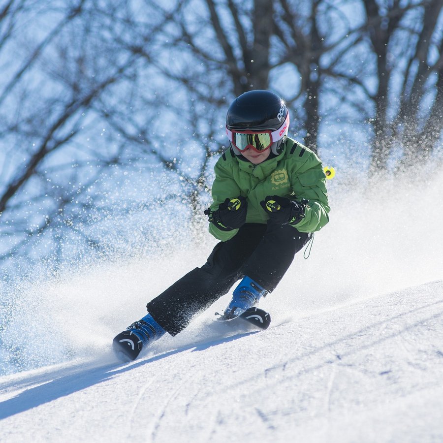 Der erste Skiurlaub mit Kindern: So wird die Reise ein Erfolg für die ganze Familie