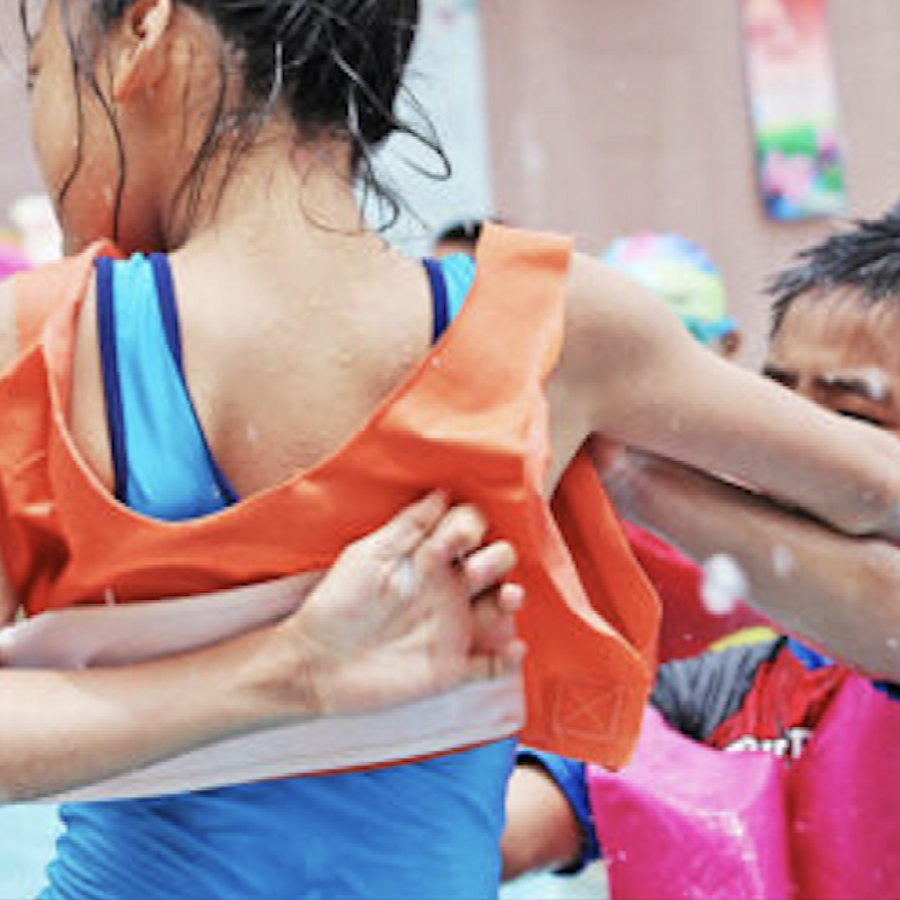 Gemeinsam stärker: Schwimmen lernen – Sicherheit fürs Leben #Kinderschwimmkurse