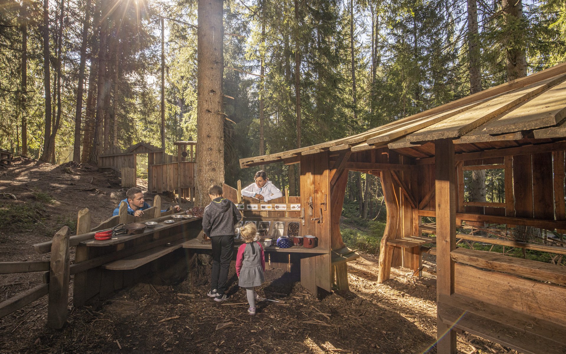 Einblick in das Zauberdorf im Juppi Zauberwald